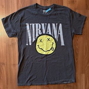 NWT Nirvana T-shirt size S/M Unisex